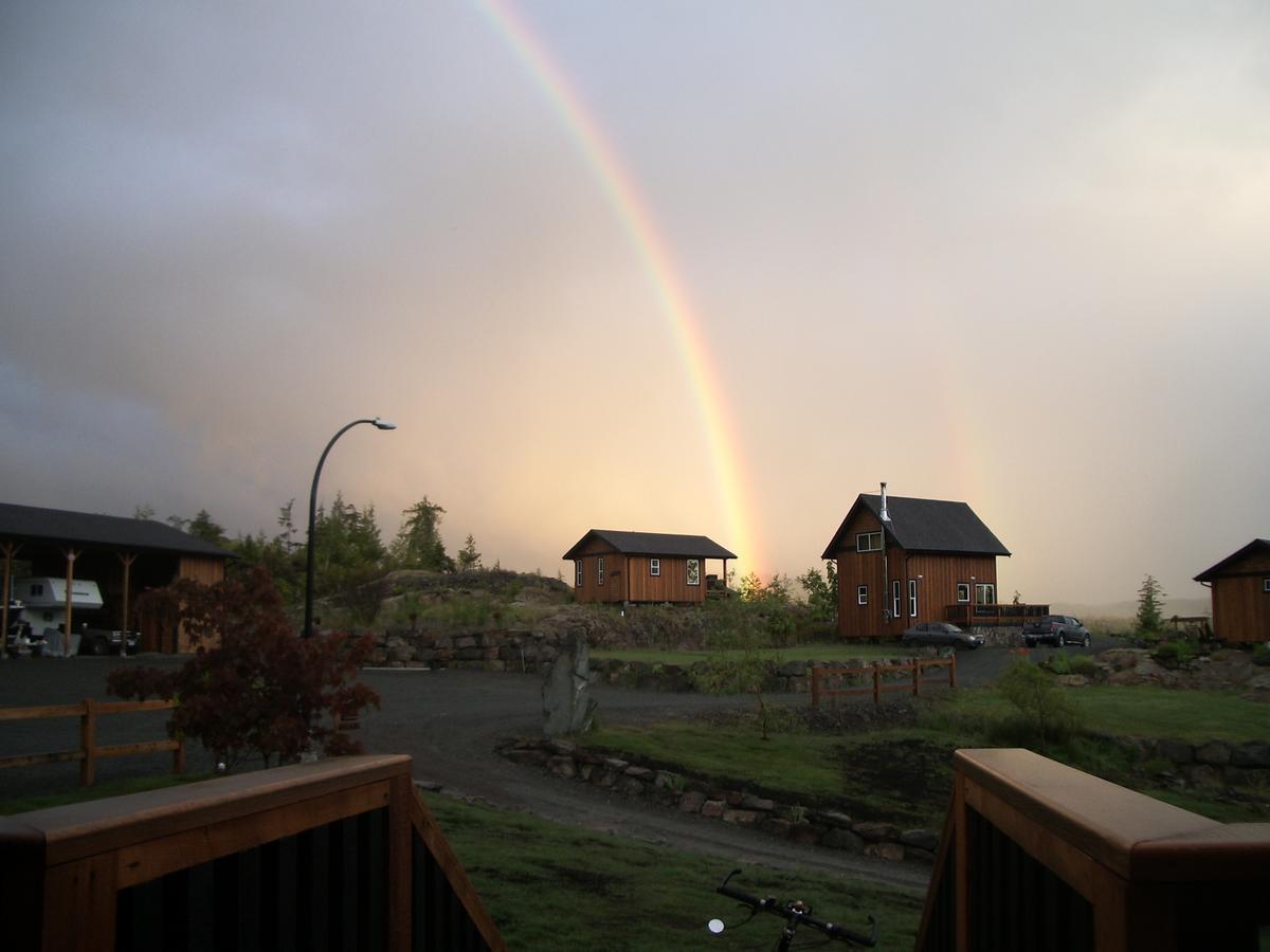 Ecoscape Cabins Hotel Port Hardy Bagian luar foto