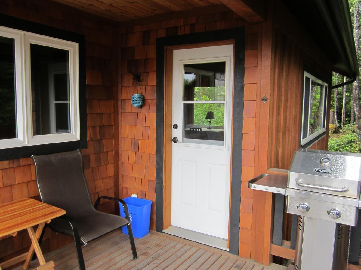 Ecoscape Cabins Hotel Port Hardy Bagian luar foto