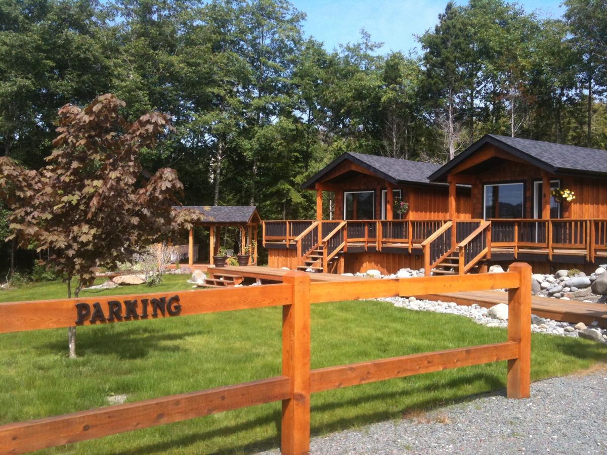 Ecoscape Cabins Hotel Port Hardy Bagian luar foto